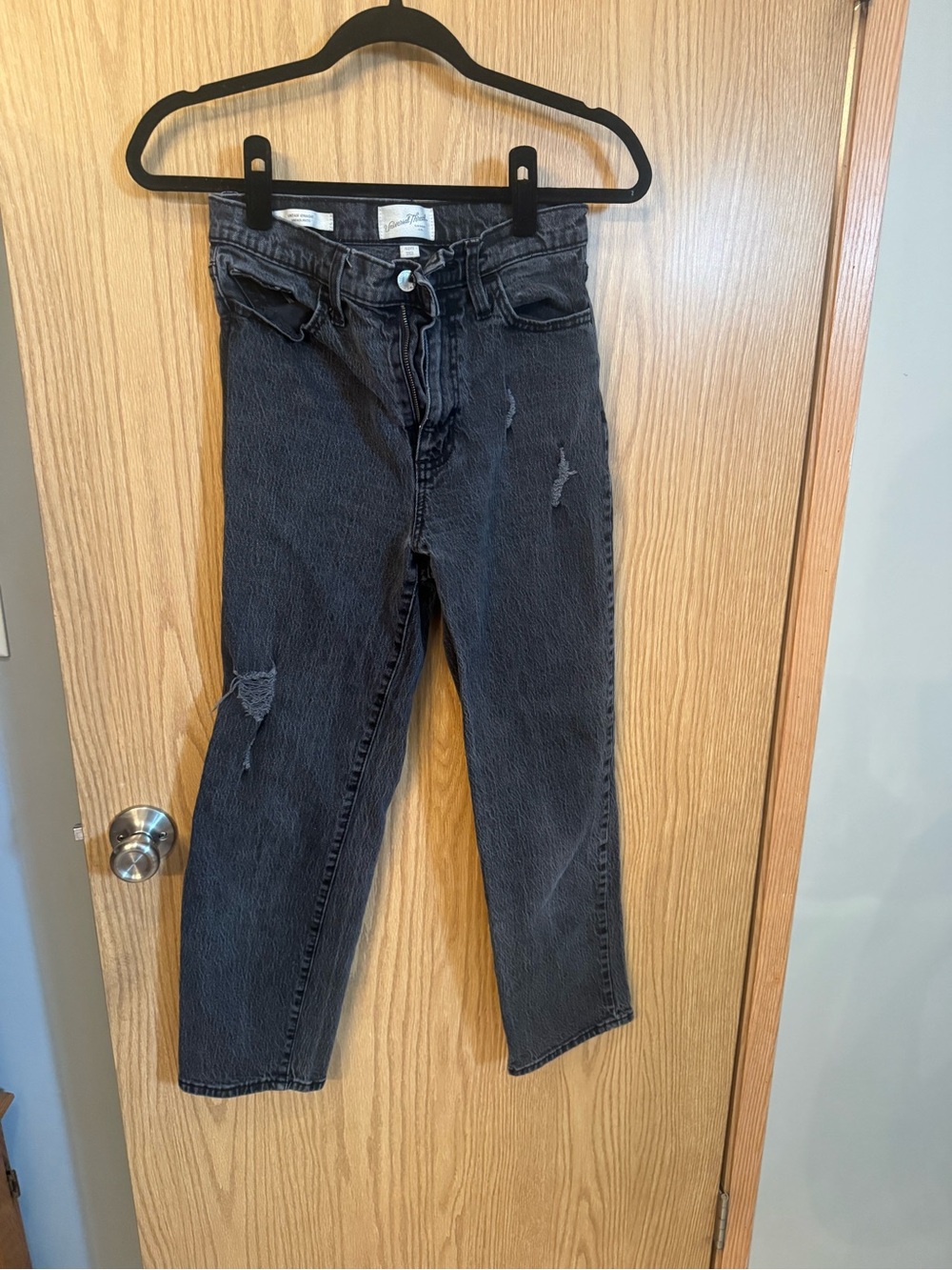 Universal Threads Vintage Straight Black Jeans
